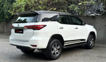 TOYOTA FORTUNER 4X2 full