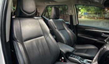 TOYOTA FORTUNER 4X2 full