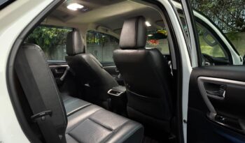 TOYOTA FORTUNER 4X2 full