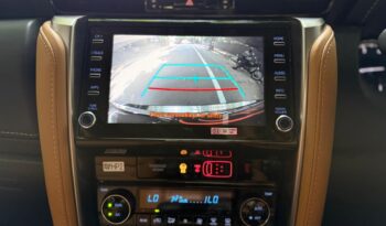 TOYOTA FORTUNER 4X2 full