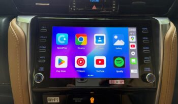 TOYOTA FORTUNER 4X2 full