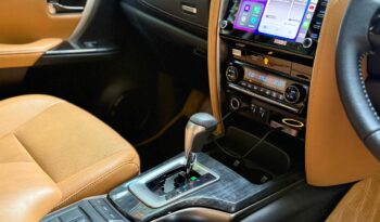 TOYOTA FORTUNER 4X2 full